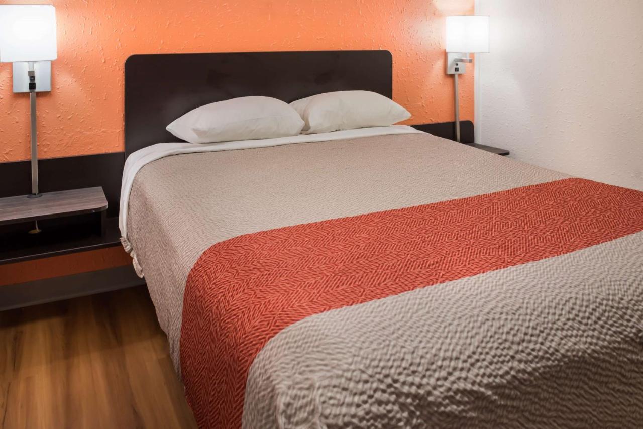 Motel 6-Fort St. John, Bc Экстерьер фото