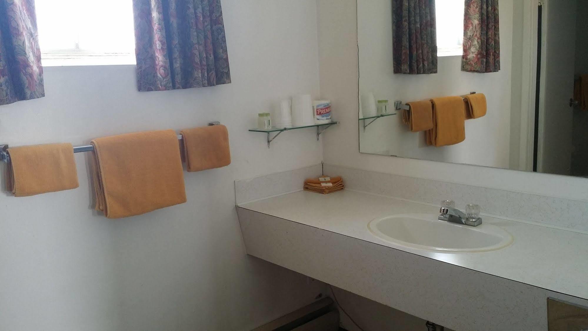 Motel 6-Fort St. John, Bc Экстерьер фото
