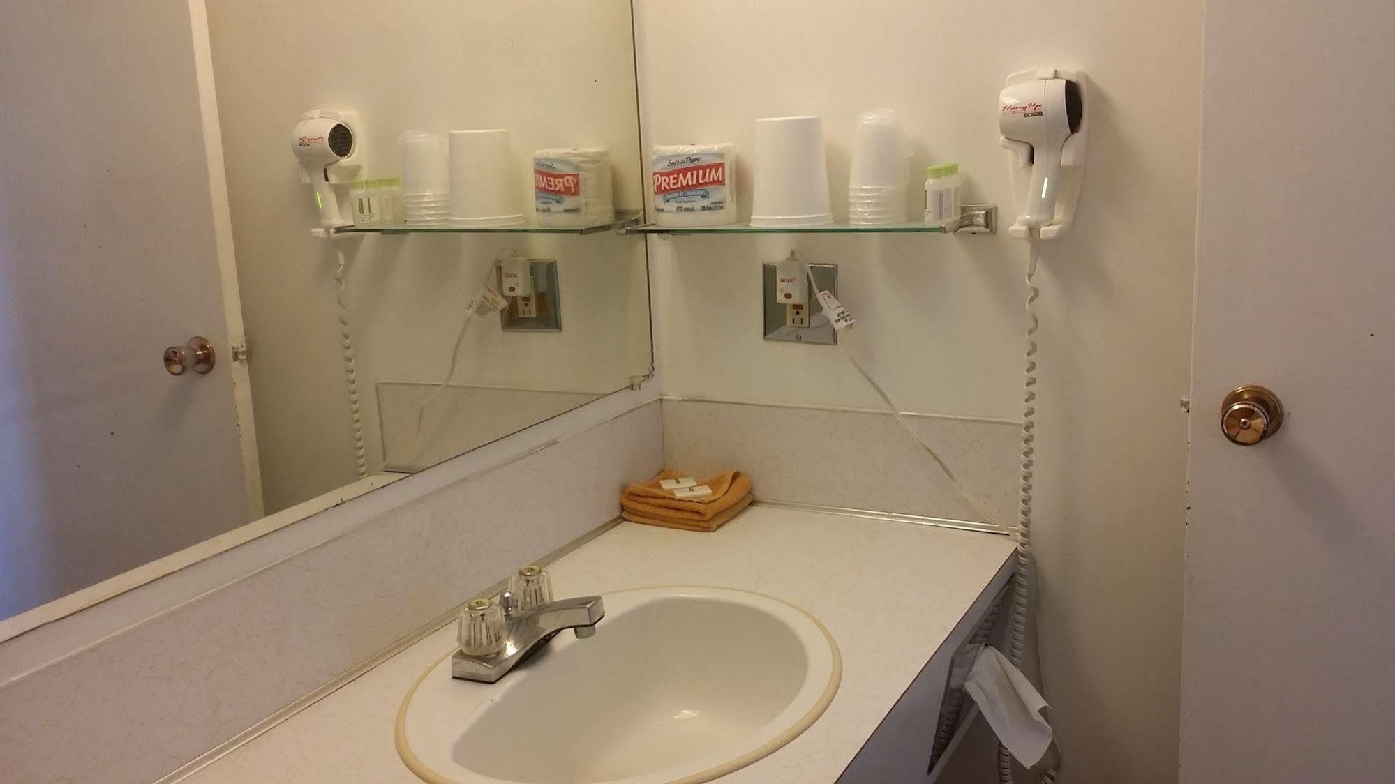 Motel 6-Fort St. John, Bc Экстерьер фото