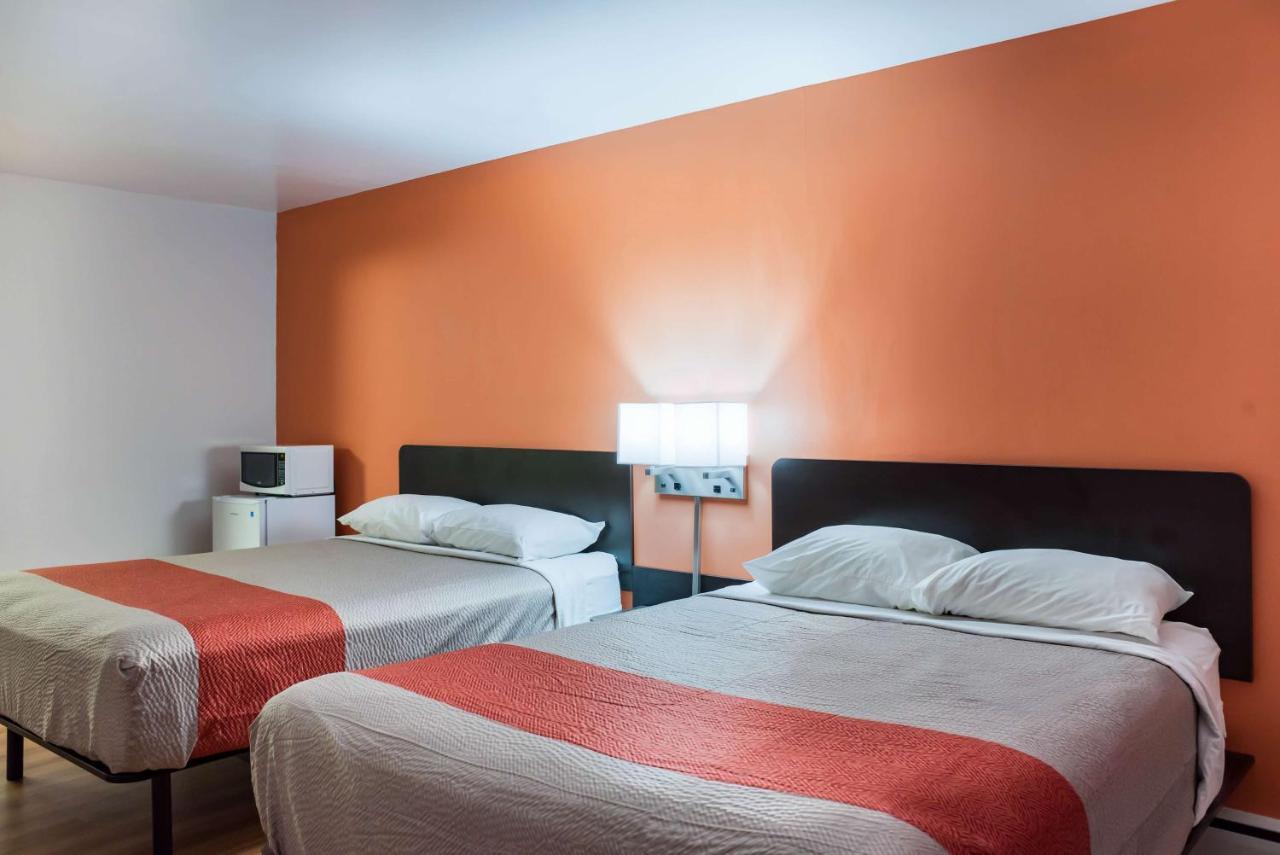 Motel 6-Fort St. John, Bc Экстерьер фото